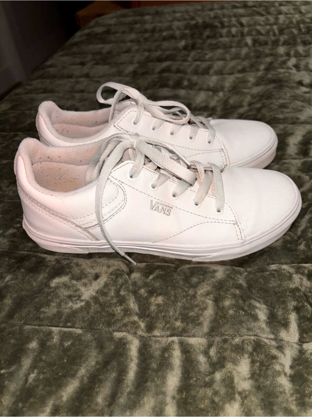 Vans Seldan Youth Size 5 Women’s 7  White leather Low Tops sneakers - Picture 3 of 7